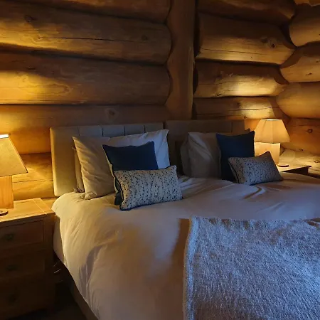 Guardswood The Woodsman Cabin * 울버스톤