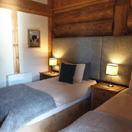 Villa Guardswood The Woodsman Cabin