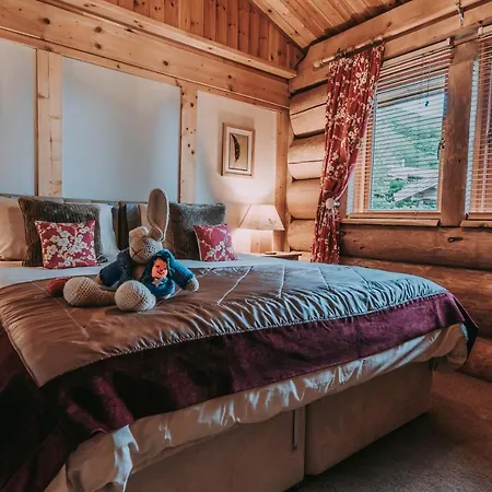 Villa Guardswood The Woodsman Cabin
